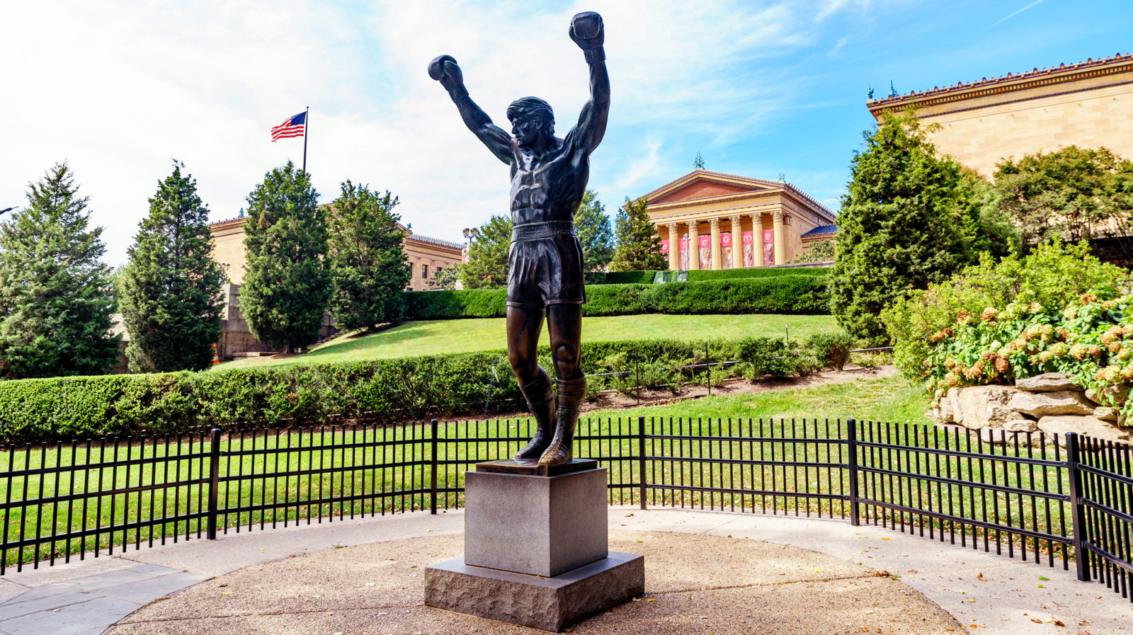 RockyStatue_J_Fusco_01_2200x1237-1600x897-1